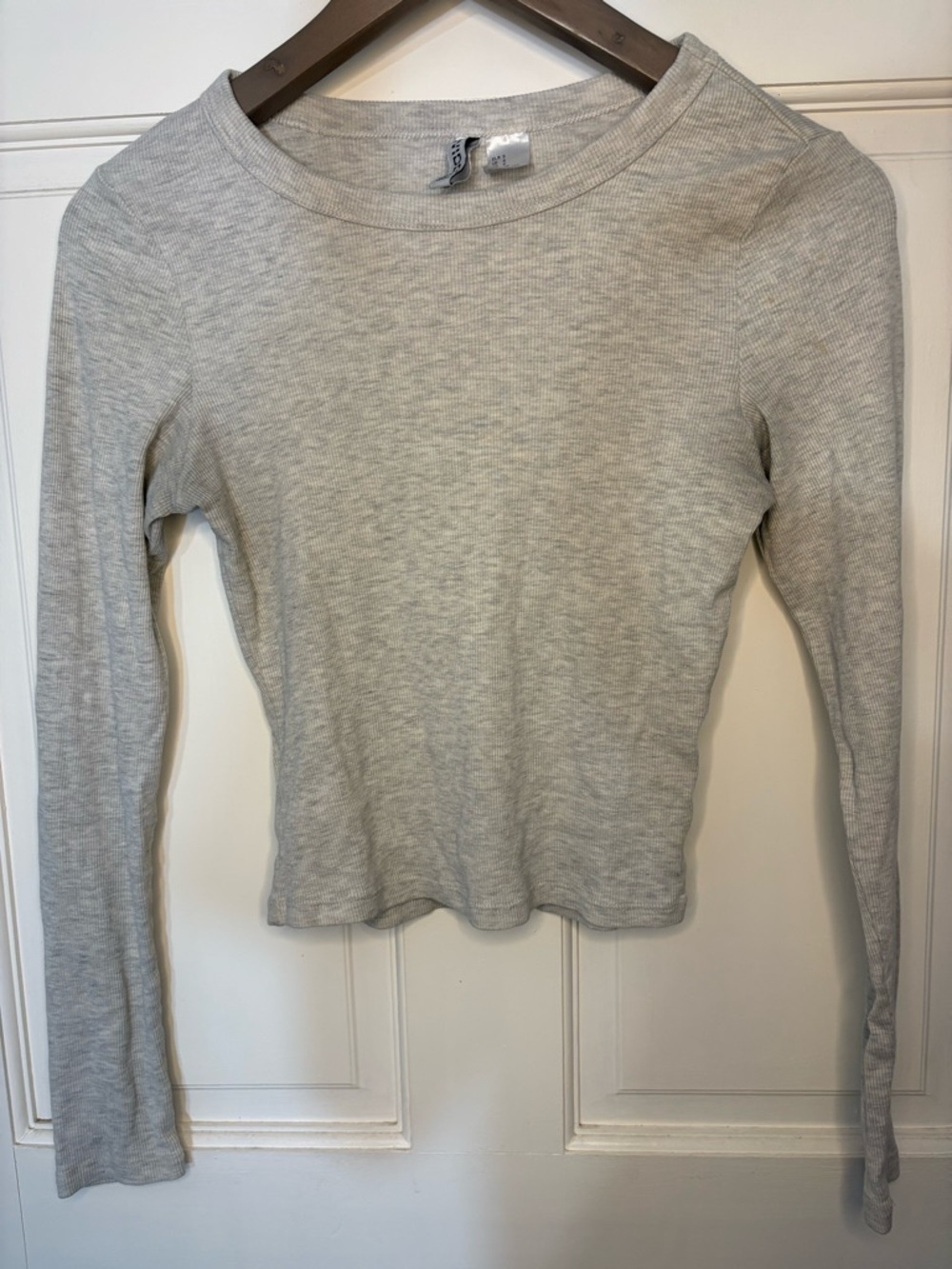 H&M Light Heather Gray Long Sleeve Crewneck Thermal Crop Tee